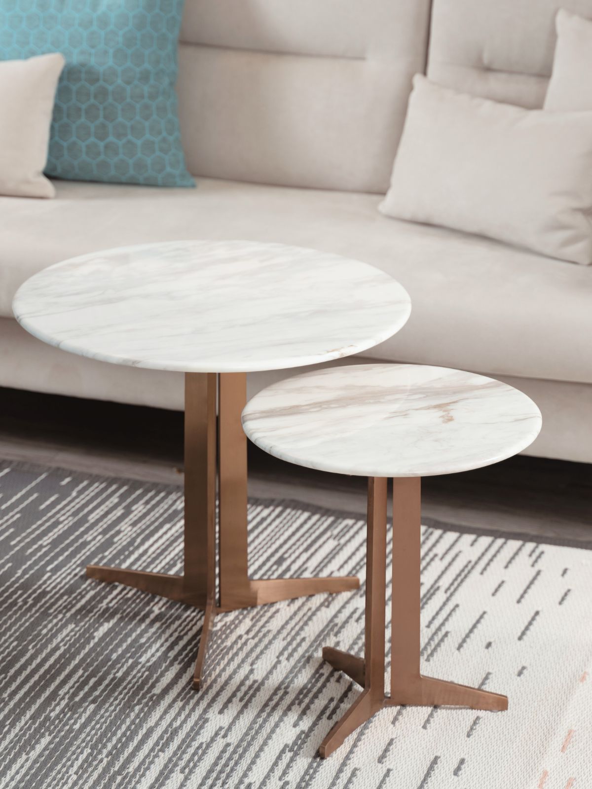 NOVA One Leg Side Table