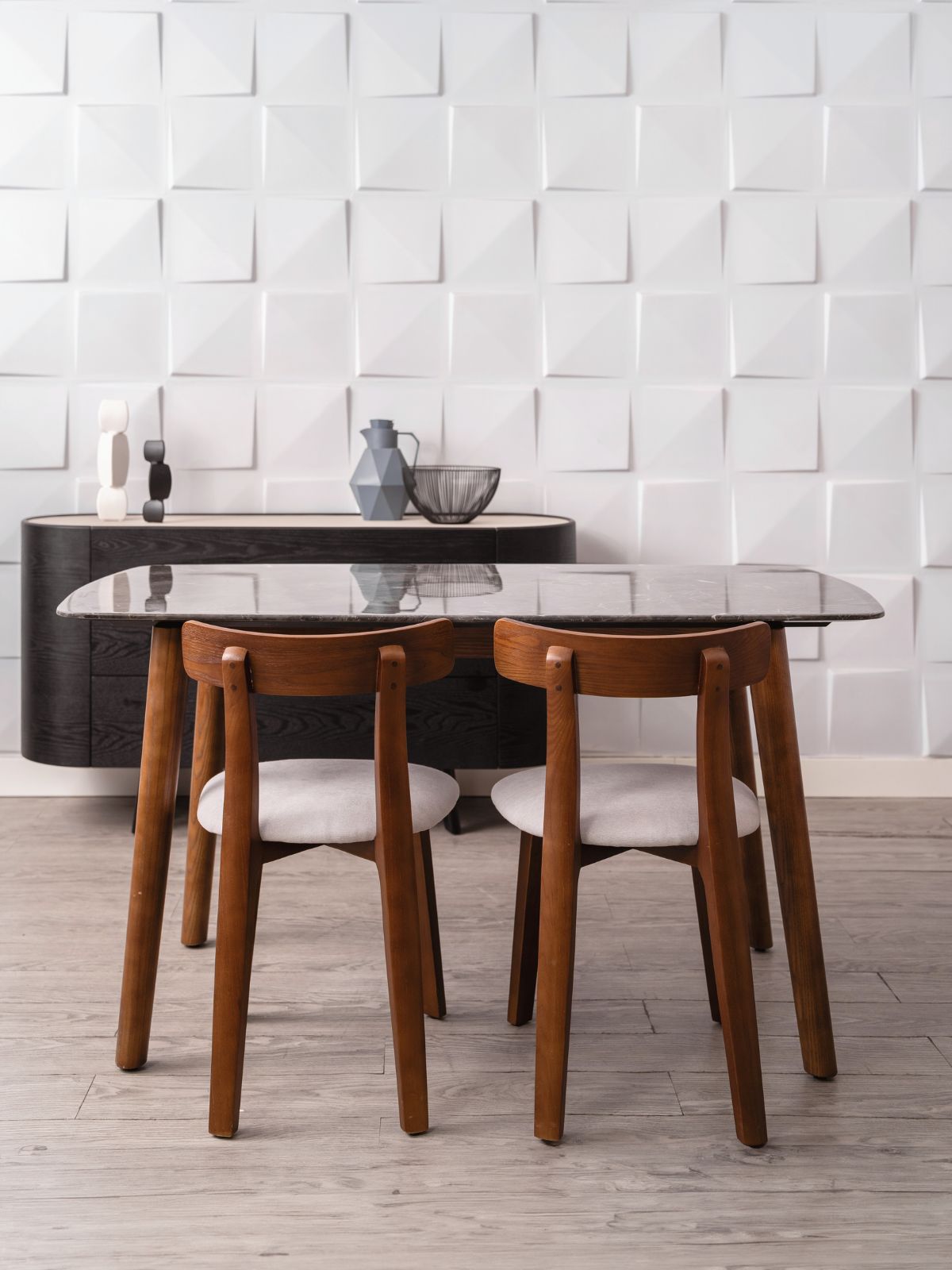 NOVA Marble Table, Black Leg