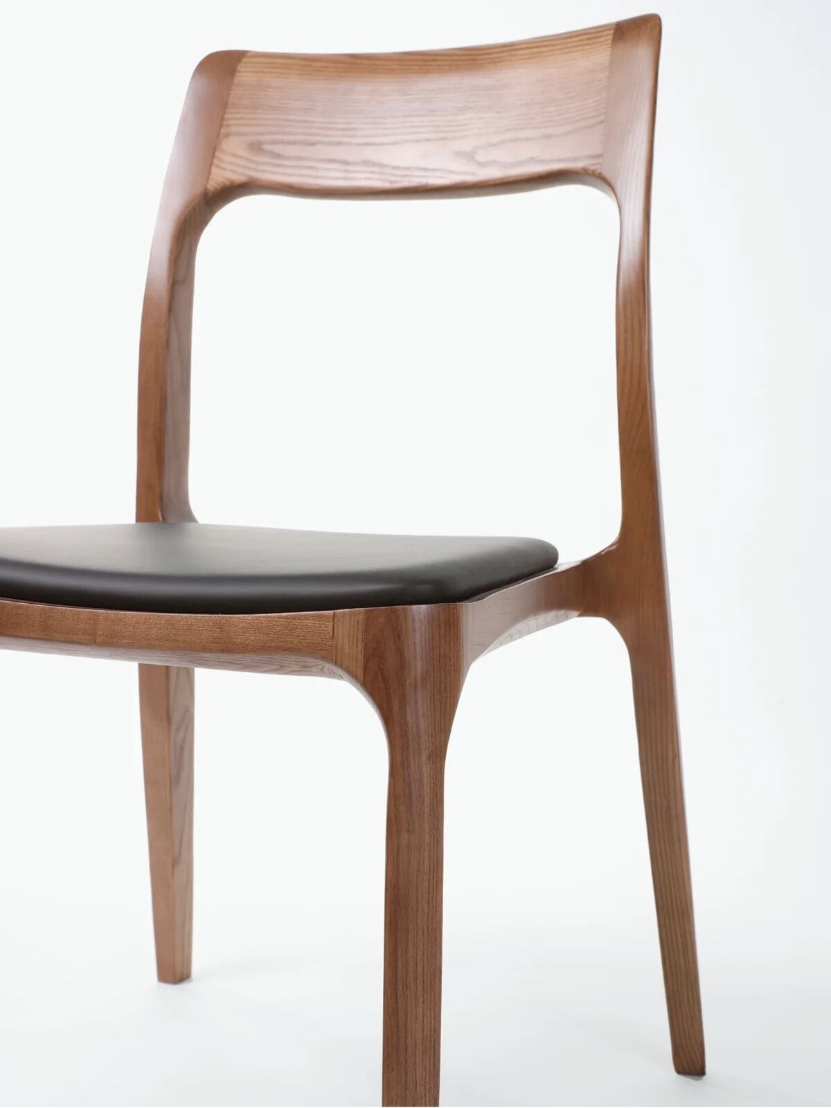OAKI Chair, Walnut