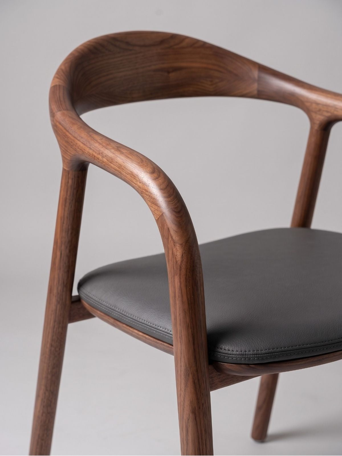 OVALO Armchair
