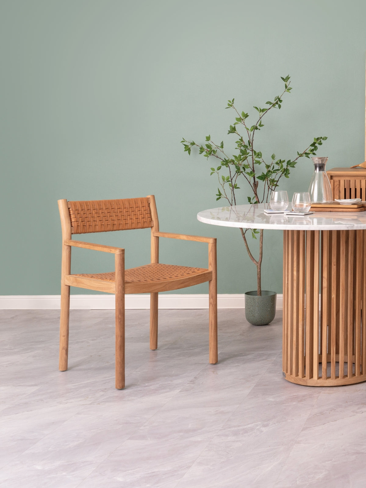 JODOH Arm Chair