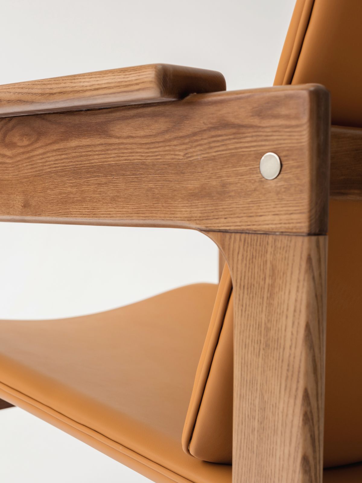 ONE Lounge Chair-EMOH® ATELIER