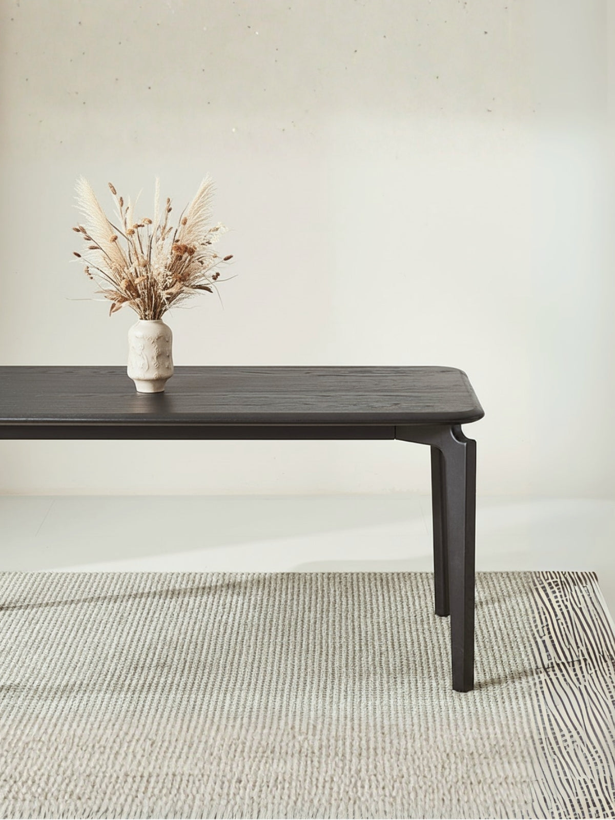 VALEN Dinning Table