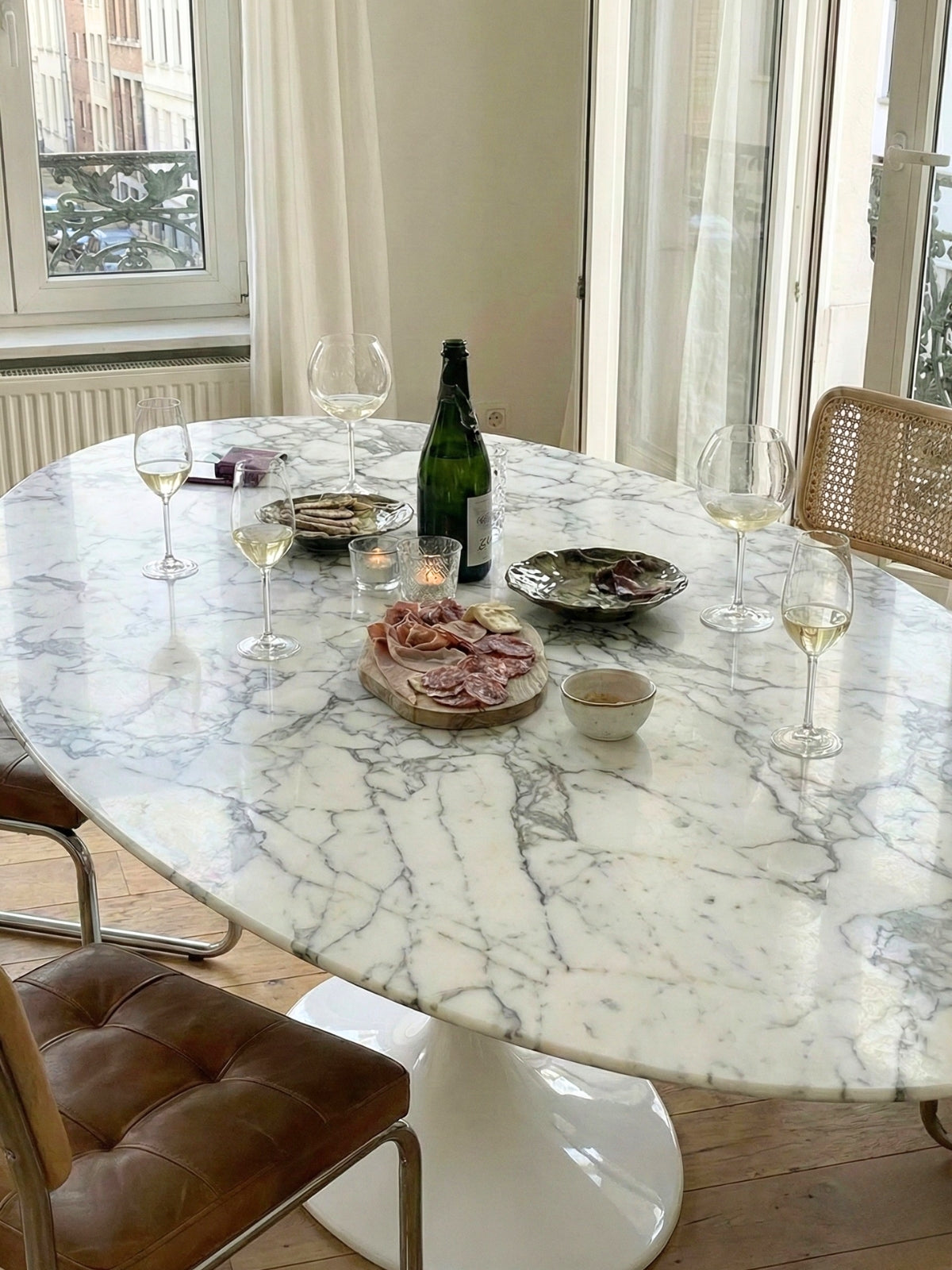 Tulip Oval Marble Table