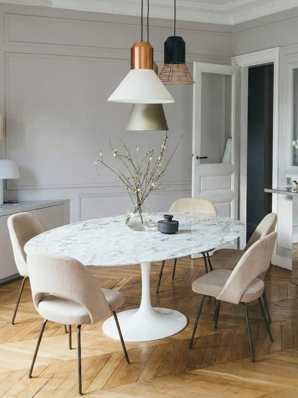 Tulip Oval Marble Table