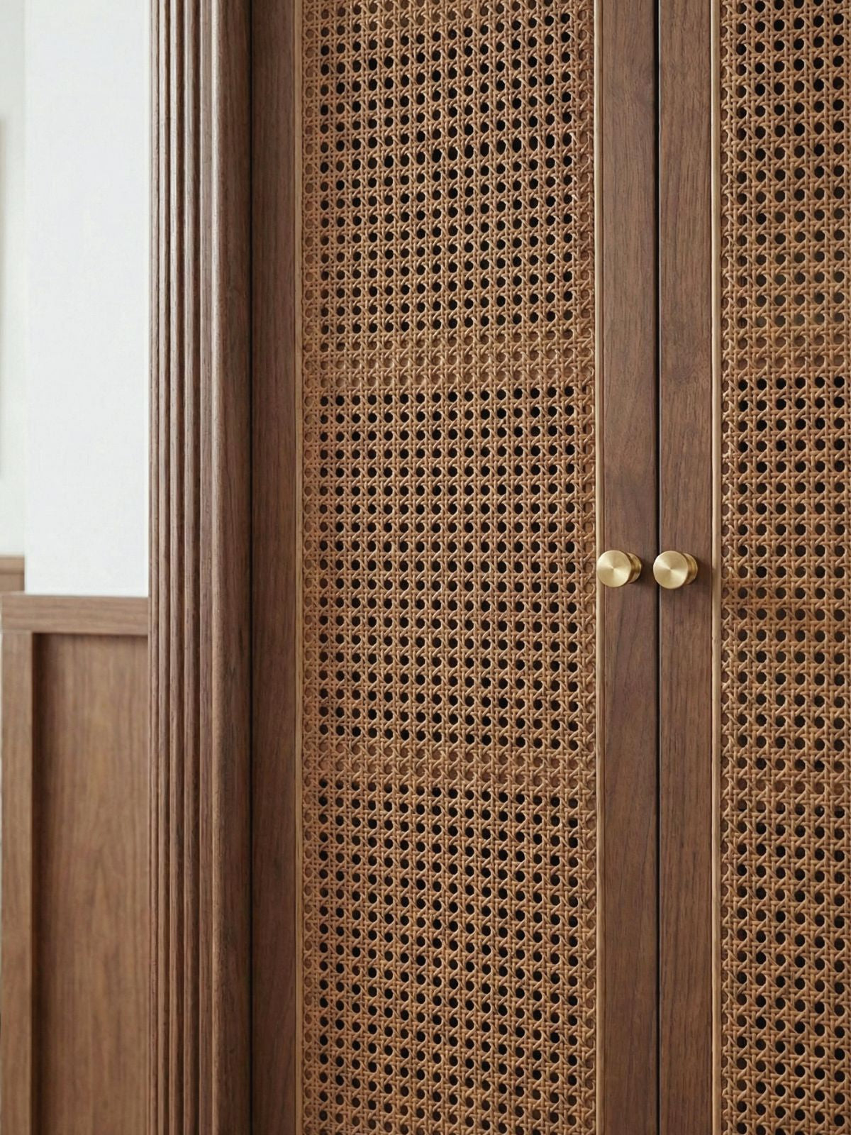 RIVO Rattan Tall Shelf