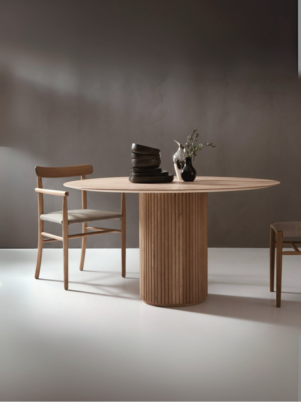 MARLOWE Dinning Table-EMOH® ATELIER